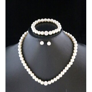 Classic Pearl Necklace Set with Bracelet and Earrings for Every Occasion for Women Fashion Classic Pearl Necklace Set with Bracelet and Earrings for Every Occasion for Women Fashion