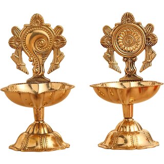 Sambhaav Divine Brass Shankh Chakra 2 Diya Set for Spiritual Illumination Sambhaav Divine Brass Shankh Chakra 2 Diya Set for Spiritual Illumination