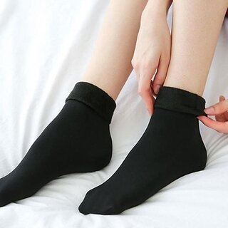                       Thermal Socks in Black Cashmere One Size - SHOP-STORY - Flanor Black - Women - Adult                                              