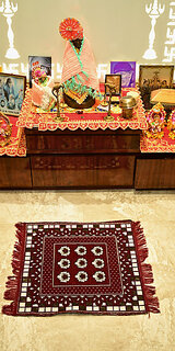 RADECOR Velvet Prayer Mat (Red, Medium)