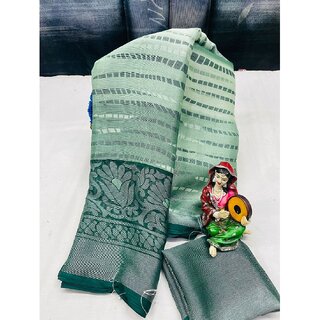 Amazify Women's Viscose Rayon Printed Saree With Unstitched Blouse (Green) Amazify Women's Viscose Rayon Printed Saree With Unstitched Blouse (Green)
