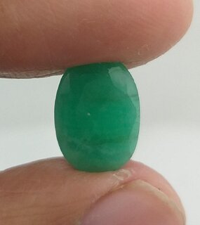 NATURAL EMERALD (PANNA) OVAL STONE