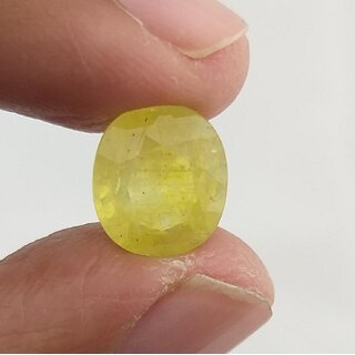                       NATURAL YELLOW SAPPHIRE (PUKHRAJ) OVAL STONE                                              
