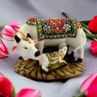                       Good Luck Gift Items Art Handicraft gift gallery Decorative Polyresin Cow and Calf Showpiece Idols and Figurine                                              