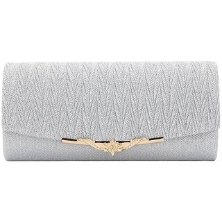 Sparkle & Shine: Metallic Crinkle Clutch for Evening Parties & Formal Events (Silver)