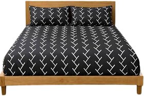 Modern Geometric Double Fitted Bed Sheet - Black and White