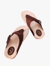 Maroon Stylish And Comfortable Slippers For Women