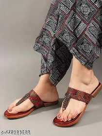 Modern Flats For Women