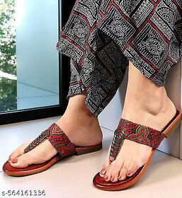 Voguish Women Flats