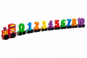 Wooden Magnetic Number Train, Numbers 0 to 10, Multicolour, 11 Piece Set, Educational Toy for Ages 3 and Above