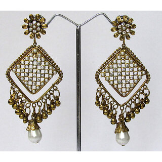                       White Drop Square Pearl Stone Earring                                              