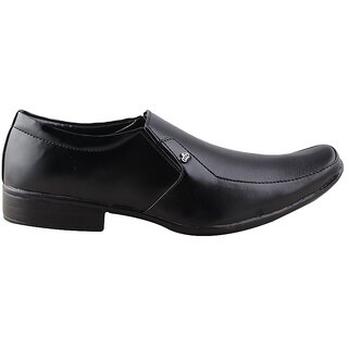 Steps Black Formal Shoes