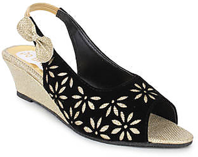 flats #sandal Shop Exotique shoe @ best price from FLIPKART , SNAPDEAL ,  AMAZON , PAYTM , SHOPCLUES , REDIFF & LIMEROAD. … | Women shoes online,  Women shoes, Women