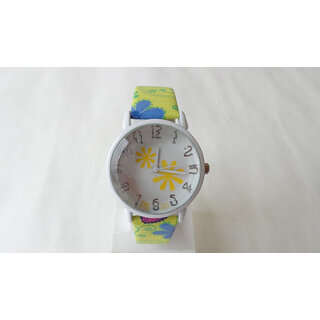                       FRESHINGS - Trendy Wrist Watch with Attractive Strap and Dial(FKWAT-42)                                              