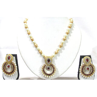                       Maroon Stone Pendant Pearl Necklace Set                                              