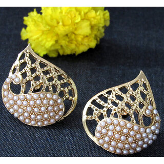 Pearl mango shape stud earring Pearl mango shape stud earring