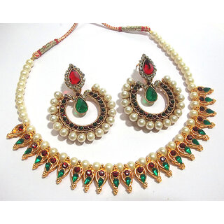 Maroon And green tilak pearl leaf necklace set Maroon And green tilak pearl leaf necklace set
