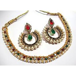                       Maroon and Green tilak pearl  polki Necklace set                                              