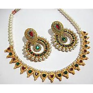                      Maroon and Green heart pearl polki Necklace set                                              