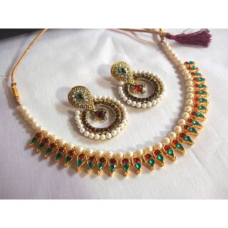                       Multi color pearl necklace                                              