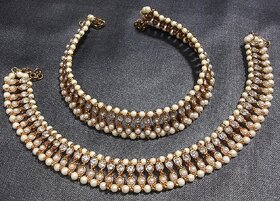 Golden moti and stone pearl double line anklet