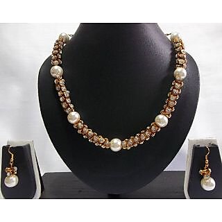                       Golden damru stone necklace set                                              