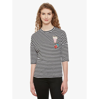                       Women'S Black And White Round Neck 3/4 Sleeves Striped Panelled Patch Work Top.                                              
