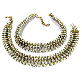                       Tilak pearl kundan anklet                                              