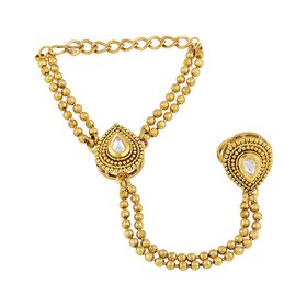 Asmitta Resplendent Pear Shape Gold Plated Designer Hathphool For Women