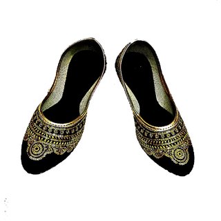 Buy Punjabi Jutti In Black Embroidery Online @ ₹349 from ShopClues