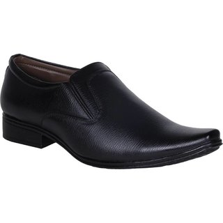                       Bombayland Black Formal Shoes for Men                                              