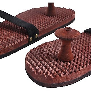 Acupressure wooden chappal Clearance