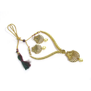                       Golden Pendant Kada Necklace Set                                              