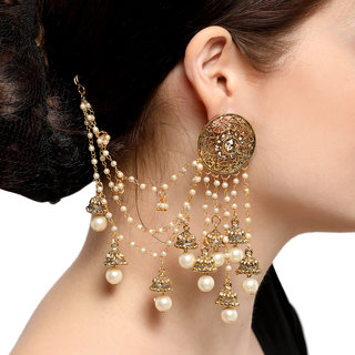 Heavy earrings with store chain