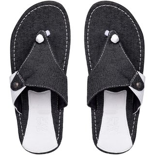 new look black flip flops
