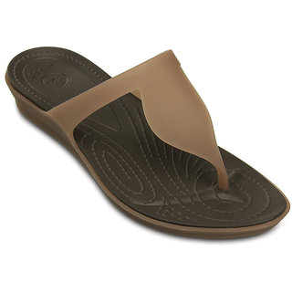 crocs rio flip