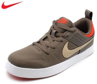 nike casual shoes price