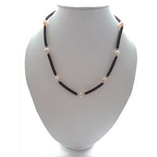                       Fresh water pearl Necklace with Velvet cord in 18 inches necklace Length                                              