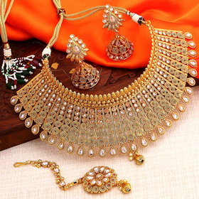 Sukkhi Gold Plated Alloy Kundan Choker Necklace Set