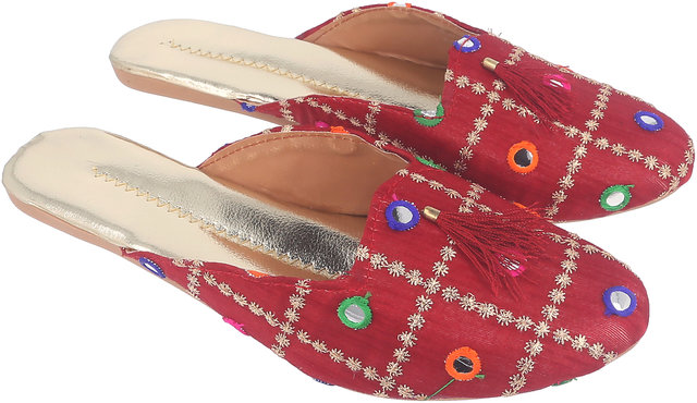 ethnic footwear for womens