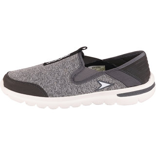 bata walking shoes