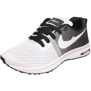xpert sports shoes price