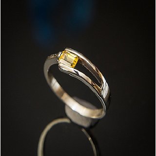 Yellow saphire/Pukhraj 4.25 ratti Stone Ring Precious Stone Pukhraj Ring By CEYLONMINE
