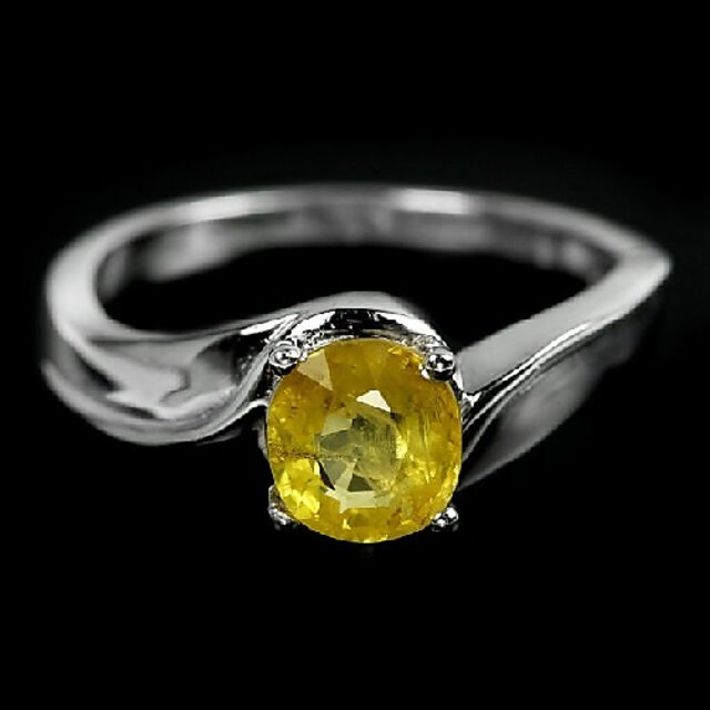 Intini Jewels 18 Karat Yellow Gold Oval Cut Citrine Quartz Cocktail Ring  For Sale at 1stDibs | kanakapushyaragam ring designs